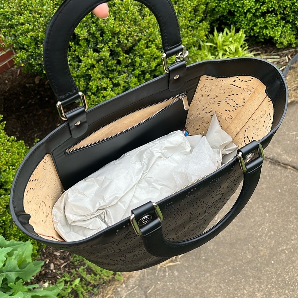 Retail $5000 Chanel tote leather bag authentic rare - Picture 8 of 17